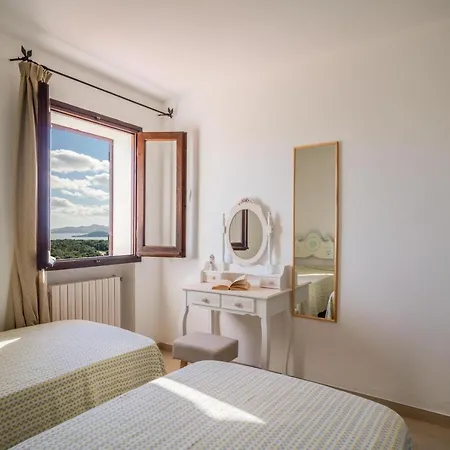 Emerald Seaview & Pool Holiday home Porto Cervo