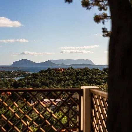 Emerald Seaview & Pool Holiday home Porto Cervo