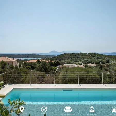 Emerald Seaview & Pool
